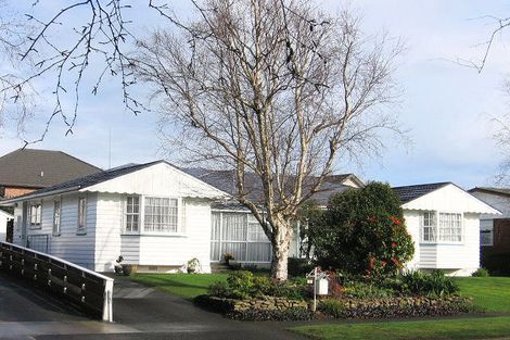 Photo of property in 8 Chilton Grove, Hokowhitu, Palmerston North, 4410