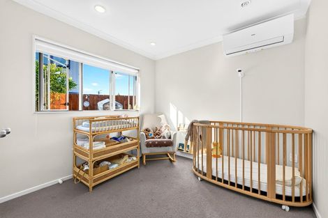Photo of property in 3 Zefiro Drive, Massey, Auckland, 0614