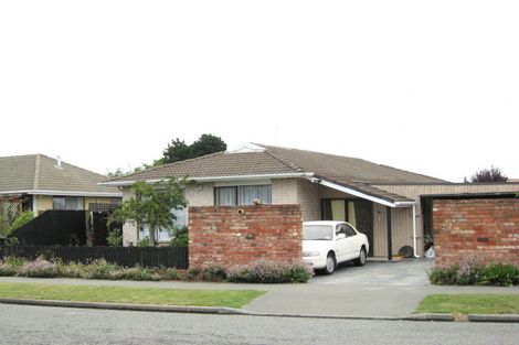 Photo of property in 38 Kuaka Crescent, Bromley, Christchurch, 8062