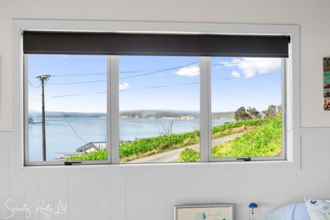 Photo of property in 12 Cliff Street, Pahi, Paparoa, 0571