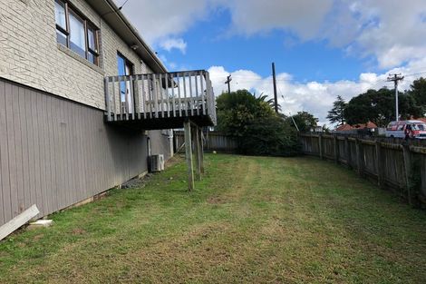 Photo of property in 2a Valdale Road, Henderson, Auckland, 0610