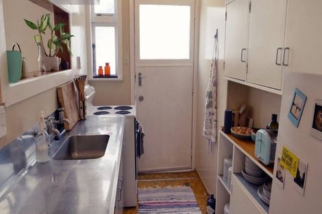 Photo of property in 71 Pirie Street, Mount Victoria, Wellington, 6011