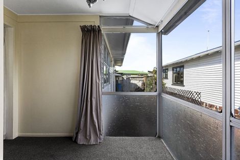 Photo of property in 18 Saxton Road, Upper Vogeltown, New Plymouth, 4310