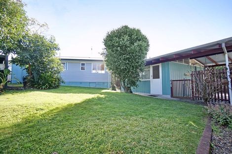 Photo of property in 2 Barrow Place, Te Puke, 3119