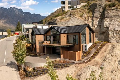 Photo of property in 4 Old Homestead Place, Kawarau Falls, Queenstown, 9300
