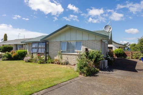 Photo of property in 14 Hamlet Street, Dannevirke, 4930