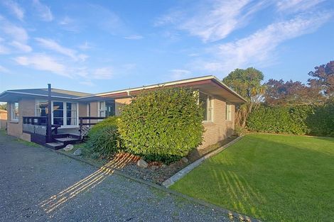 Photo of property in 8 Glenora Place, Hornby, Christchurch, 8042