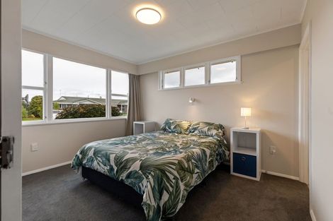 Photo of property in 4 Edwards Place, Terrace End, Palmerston North, 4410