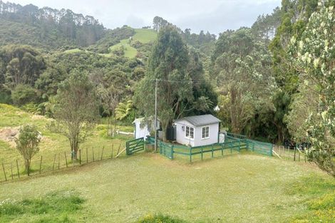 Photo of property in 90 Lone Kauri Road, Karekare, Auckland, 0772