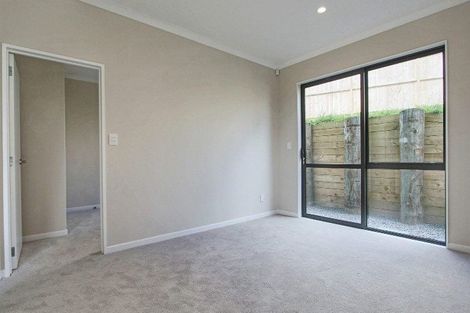 Photo of property in 25c Arrowsmith Drive, Flat Bush, Auckland, 2019