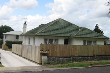 Photo of property in 14 Ryburn Road, Mount Wellington, Auckland, 1062