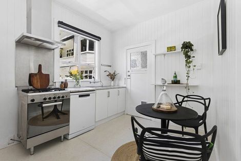 Photo of property in 23 Laura Avenue, Brooklyn, Wellington, 6021