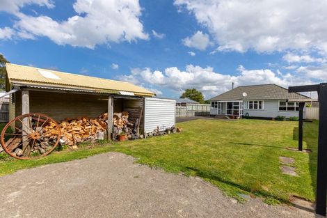 Photo of property in 28 Victor Street, Dannevirke, 4930