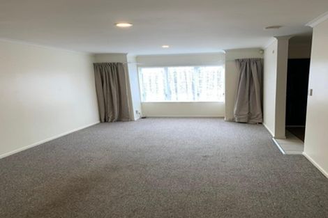 Photo of property in 10 Rosandich Drive, Sunnyvale, Auckland, 0612