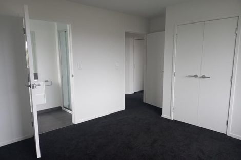 Photo of property in 9a Turakina Street, Merrilands, New Plymouth, 4312