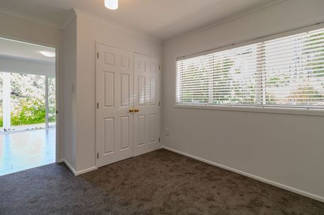 Photo of property in 27 Ian Marwick Place, Birkenhead, Auckland, 0626