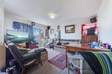 Photo of property in 28 Glenbervie Crescent, Massey, Auckland, 0614