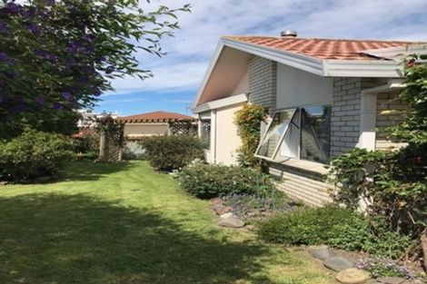 Photo of property in 4 Liftan Place, Mount Maunganui, 3116