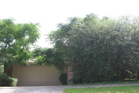 Photo of property in 13 Margaret Henry Crescent, Oteha, Auckland, 0632