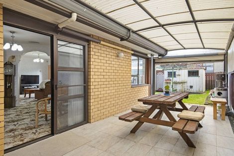 Photo of property in 4 Brynbela Court, Papakura, 2110