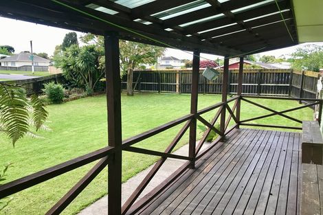 Photo of property in 35 Friedlanders Road, Manurewa, Auckland, 2102