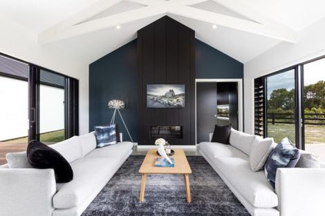 Photo of property in 35 Mike Smith Drive, Cambridge, 3434