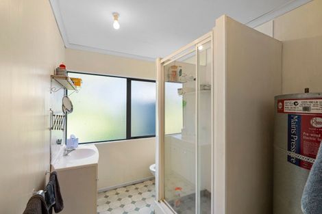 Photo of property in 140 Taylors Road, Otaki, 5583