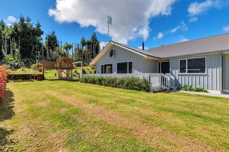 Photo of property in 14 Gavinike Place, Waimauku, 0812