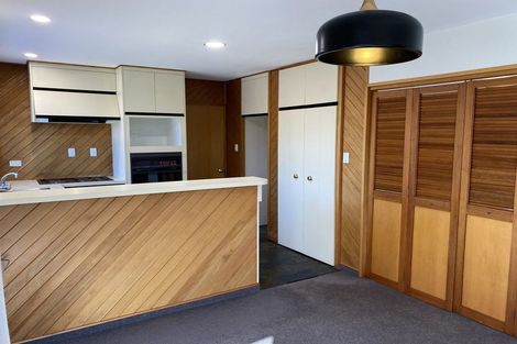 Photo of property in 2/5 Derenzy Place, Avonhead, Christchurch, 8042