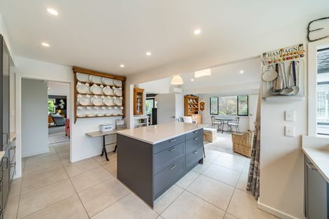 Photo of property in 66 Barton Road, Heretaunga, Upper Hutt, 5018