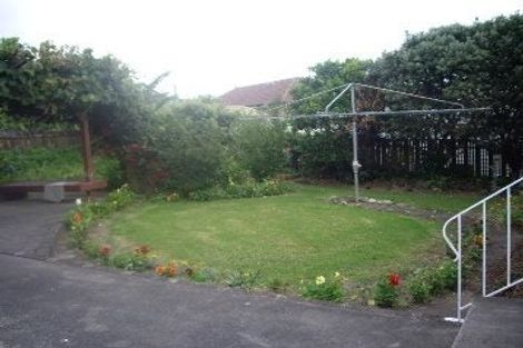 Photo of property in 7 Merida Place, Unsworth Heights, Auckland, 0632