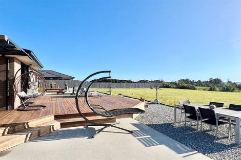 Photo of property in 10 Takutai Terrace, Ruatapu, 7883