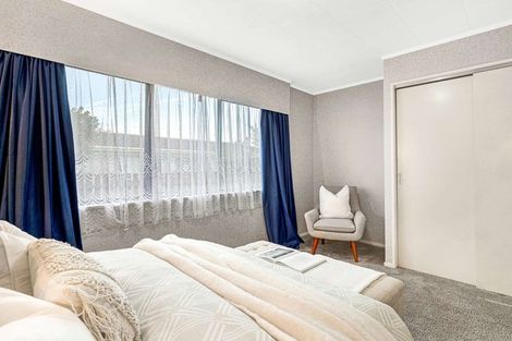 Photo of property in 10 Gemini Place, Kawaha Point, Rotorua, 3010