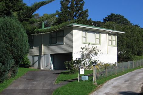 Photo of property in 14 Mariana Place, Glen Eden, Auckland, 0602