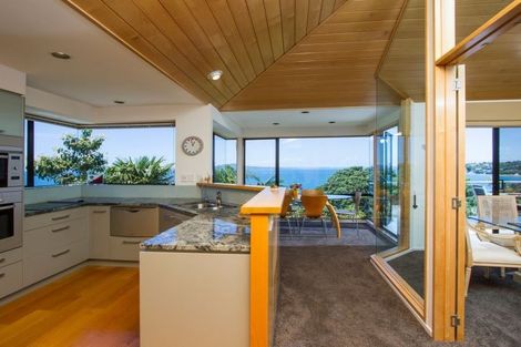 Photo of property in 2/19 Churchill Road, Murrays Bay, Auckland, 0630