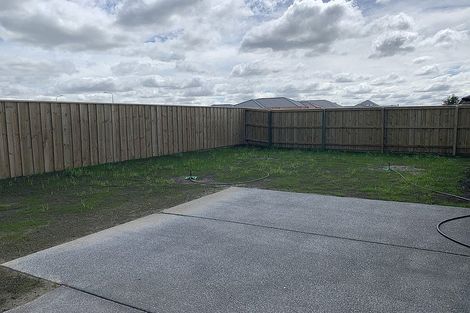 Photo of property in 38 Eileen Way, Rolleston, 7615