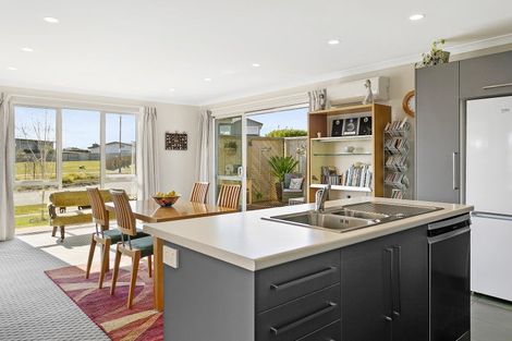 Photo of property in 10 Loloma Way, Wharewaka, Taupo, 3330