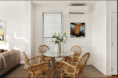 Photo of property in 8/52 High Street, Island Bay, Wellington, 6023