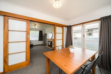 Photo of property in 32 Parkland Crescent, Terrace End, Palmerston North, 4410