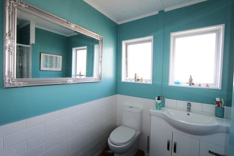 Photo of property in 36 Tararua Street, Pahiatua, 4910