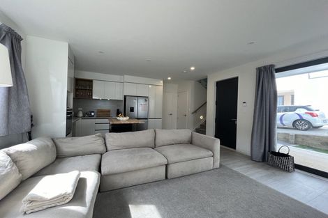 Photo of property in 6/535 Swanson Road, Ranui, Auckland, 0612