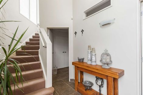 Photo of property in 136 Valley Road, Pukekohe, 2120