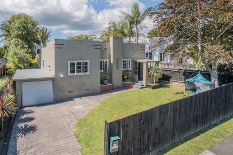 Photo of property in 1/24 Gardner Avenue, New Lynn, Auckland, 0600