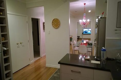 Photo of property in 28 Coles Crescent, Papakura, 2110