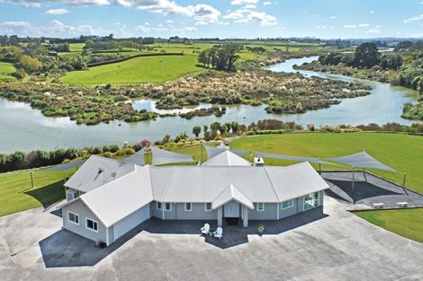 Photo of property in 80a Blackbridge Road, Karaka, Papakura, 2580