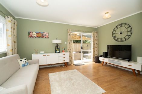Photo of property in 36 Bracken Road, Paparangi, Wellington, 6037