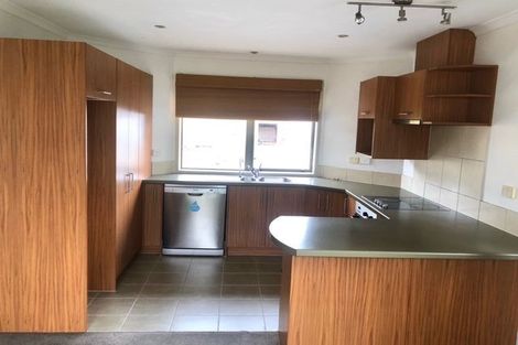 Photo of property in 10 Dorrit Lane, Howick, Auckland, 2014