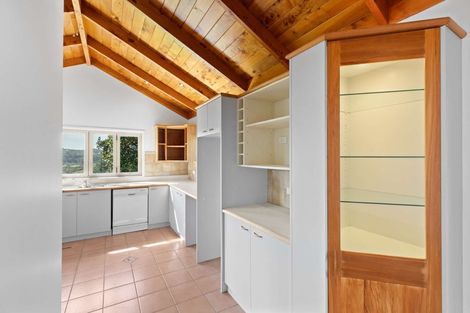 Photo of property in 1175 South Head Road, South Head, Helensville, 0874