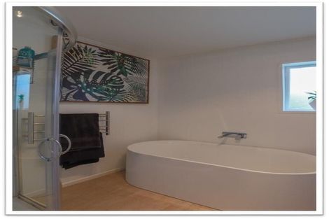 Photo of property in 9 Gregg Place, Sunnyvale, Auckland, 0612