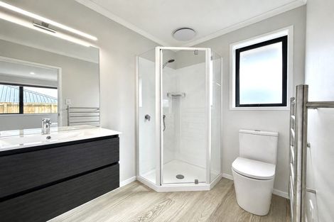 Photo of property in 7 Matata Road, Kenepuru, 5022
